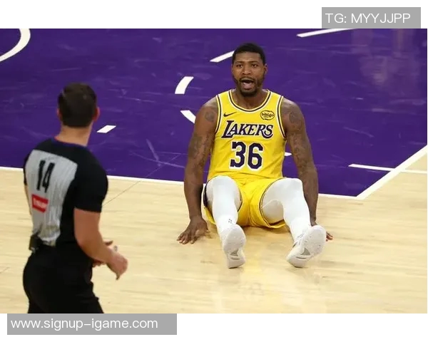 马库斯斯马特的篮球之路与传奇时刻回顾